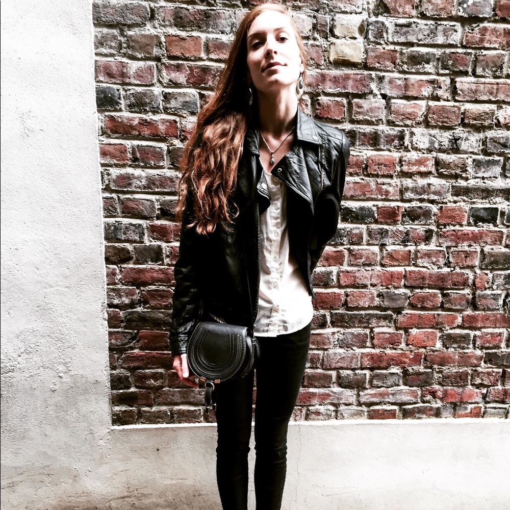 Meet your Posher, Danielle